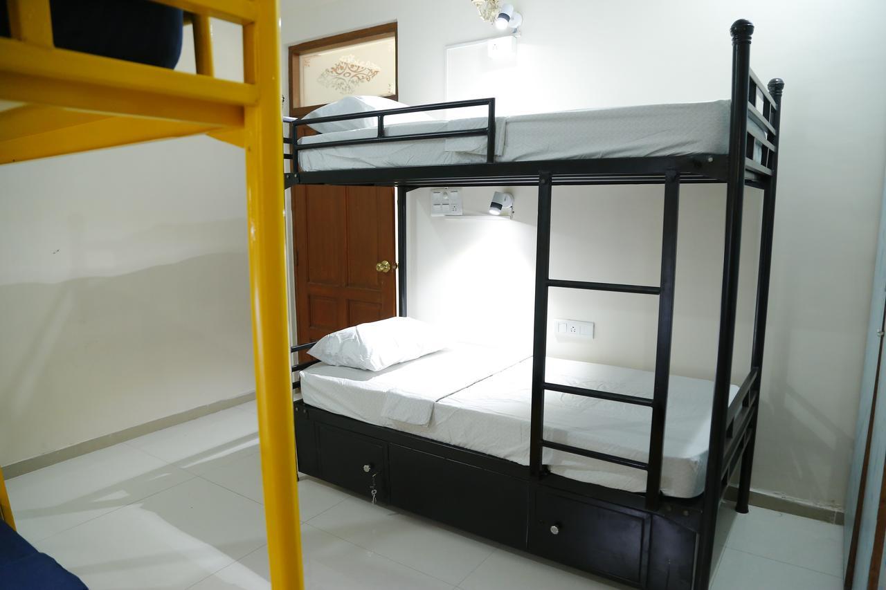 Nomads Nest Hostel Haidarábád Kültér fotó