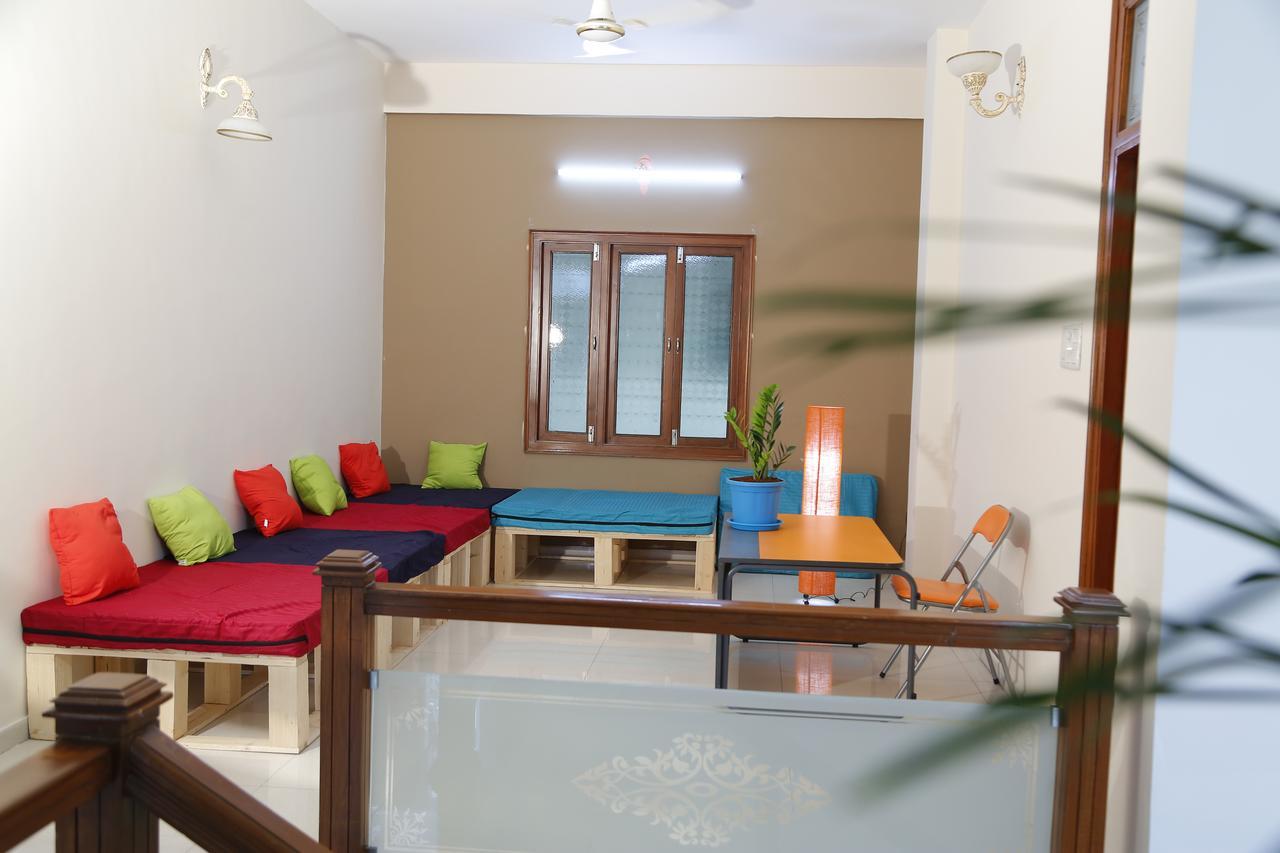 Nomads Nest Hostel Haidarábád Kültér fotó