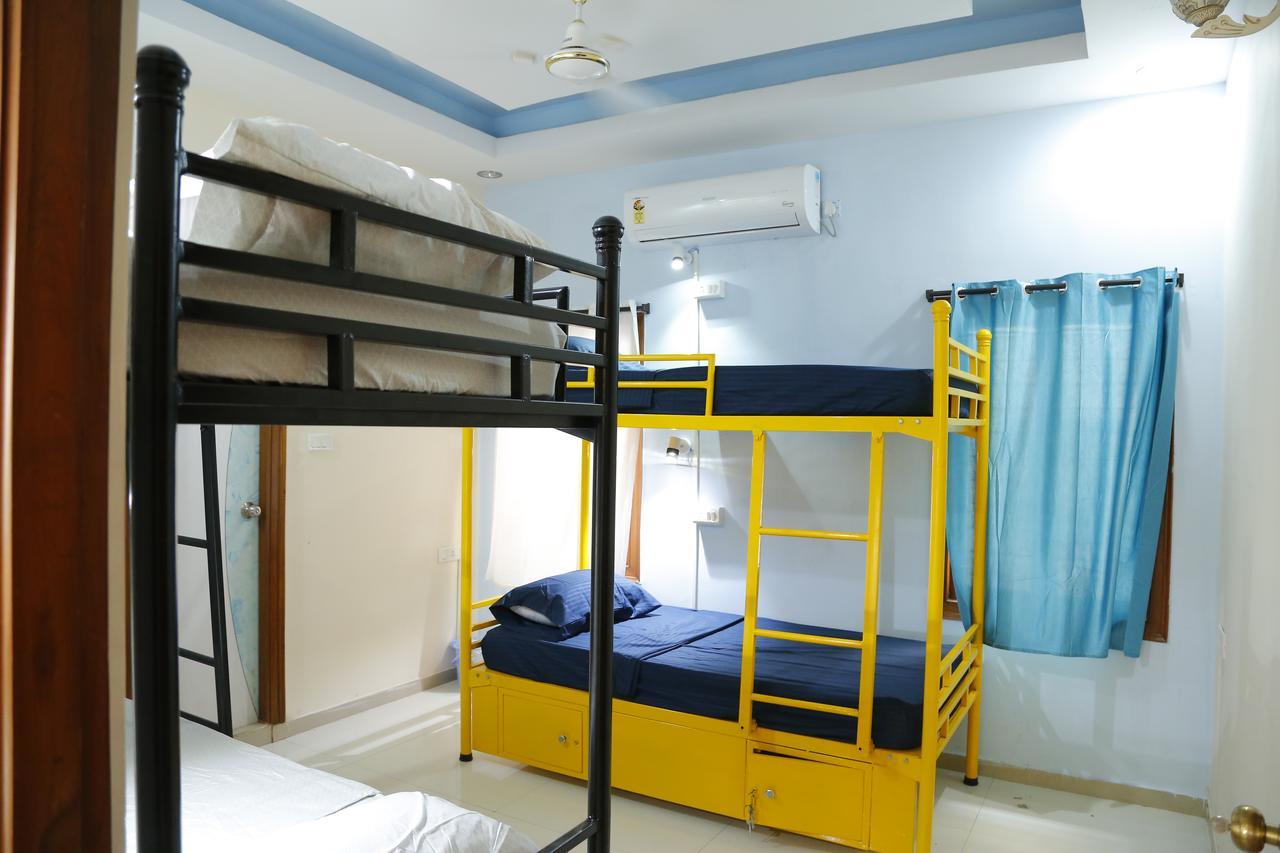 Nomads Nest Hostel Haidarábád Kültér fotó
