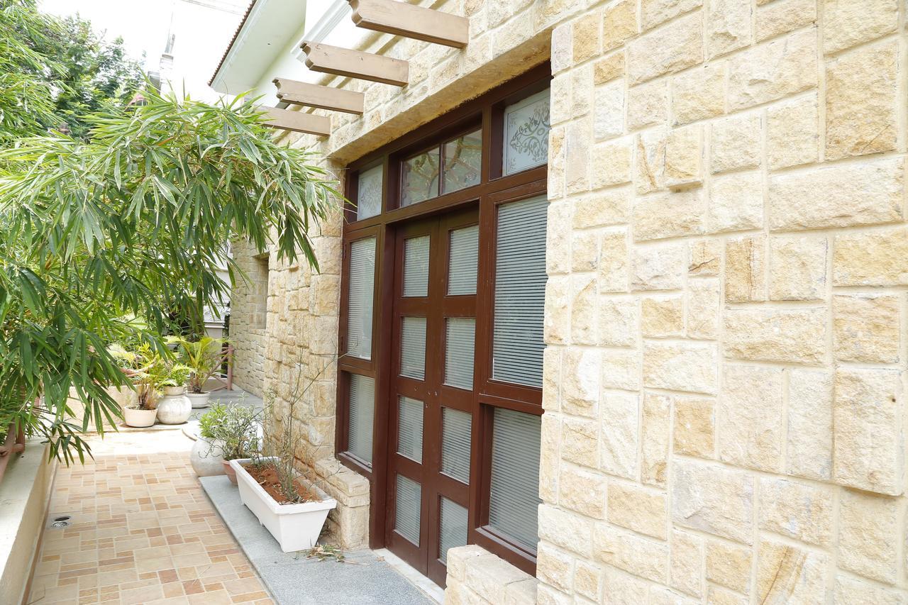 Nomads Nest Hostel Haidarábád Kültér fotó