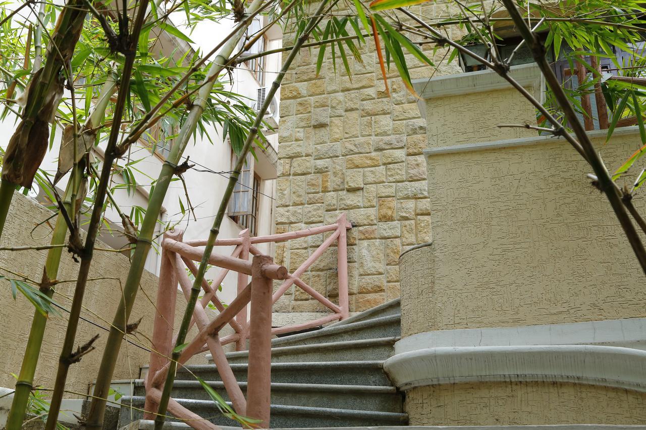 Nomads Nest Hostel Haidarábád Kültér fotó